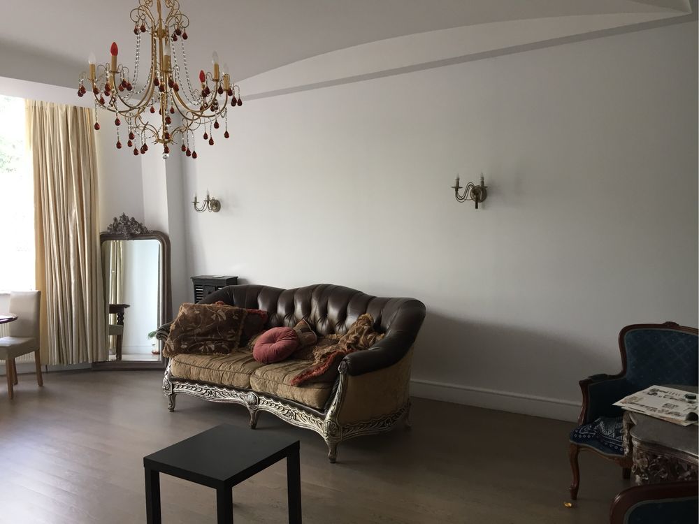 Stylish 3-Room Apartment near French Boulevard with Sea Proximity