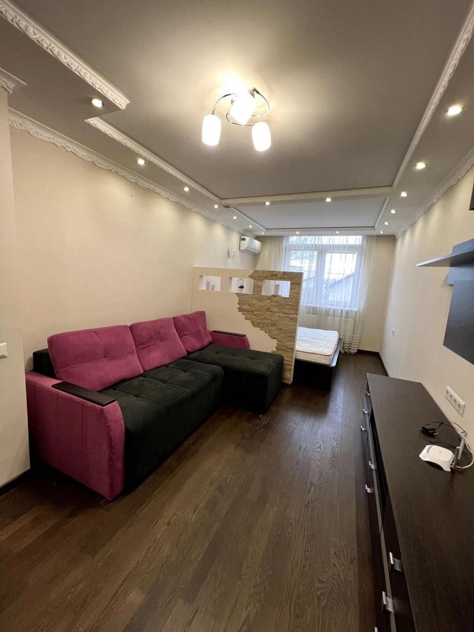One-bedroom apartment on Striyska Street