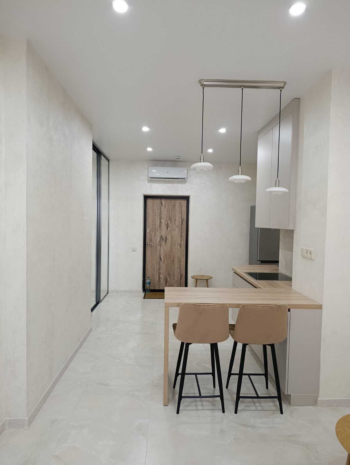 Studio Apartment near Golden Beach, 16th Station of Big Fountain