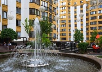 1-Bedroom Apartment in Happy Residential Complex, Petropavlovska Borshchagivka