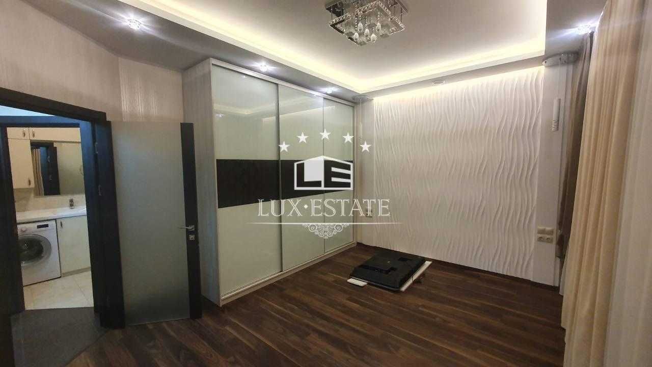Spacious 3-Room Apartment in Elite Residential Complex 'White Elephant', Sokolniki