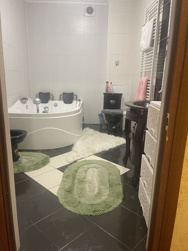 1-Room Apartment with Shared Kitchen, Private Room and Bathroom