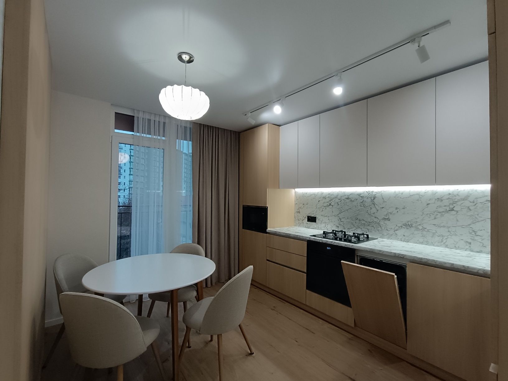 Spacious One-Bedroom Apartment in City Center, ЖК Фемелі Плаза