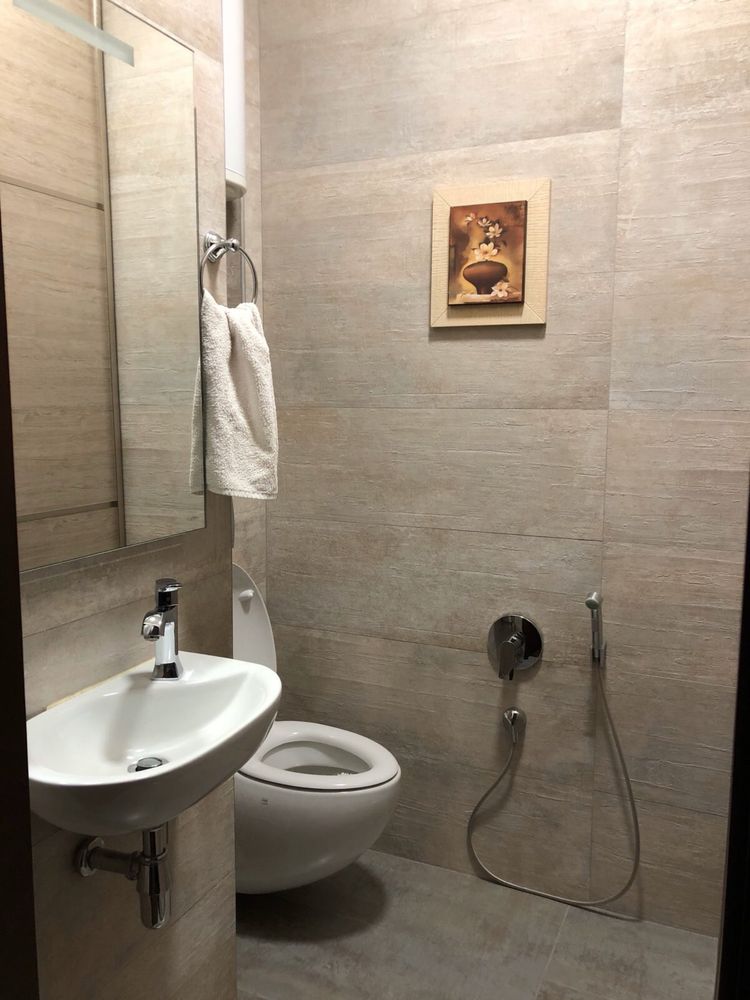 3-Room Apartment in French Quarter, Pechersk Center with Parking