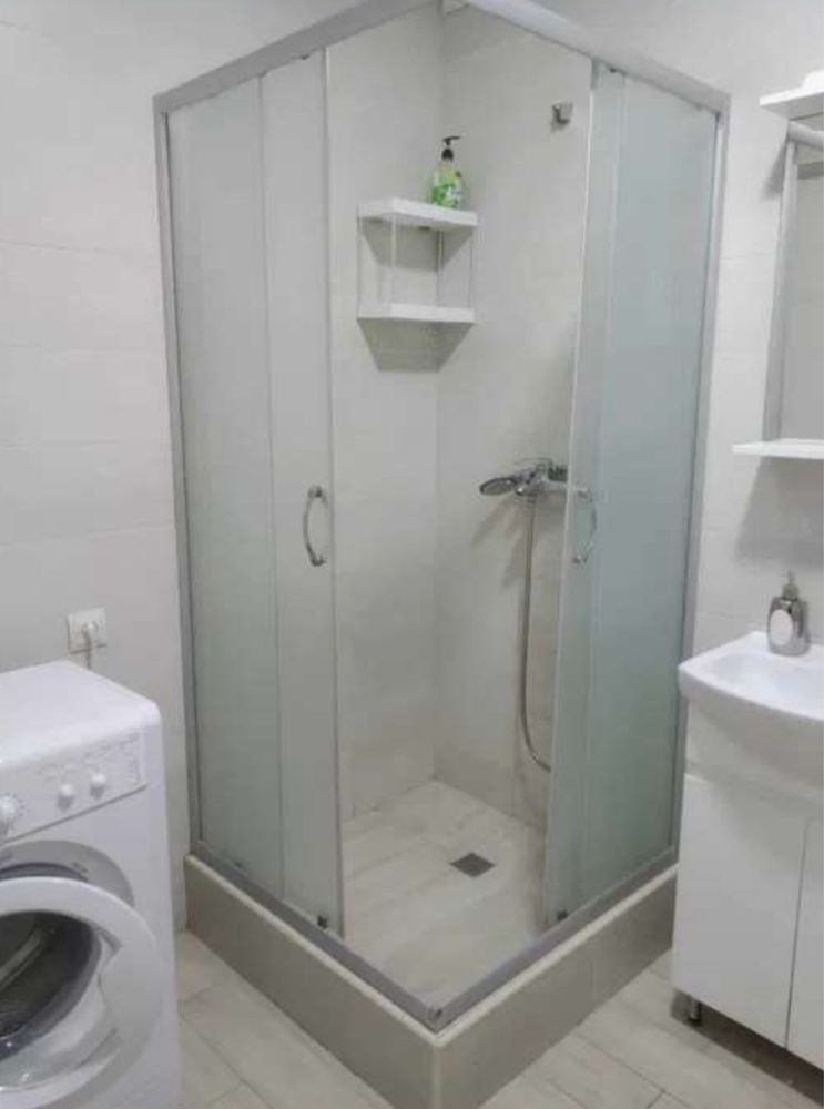 1-Bedroom Apartment in Rogatinsky Complex with Modern Amenities