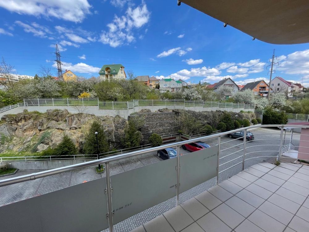 2-Room Spacious New Building in Dastor District with Parking