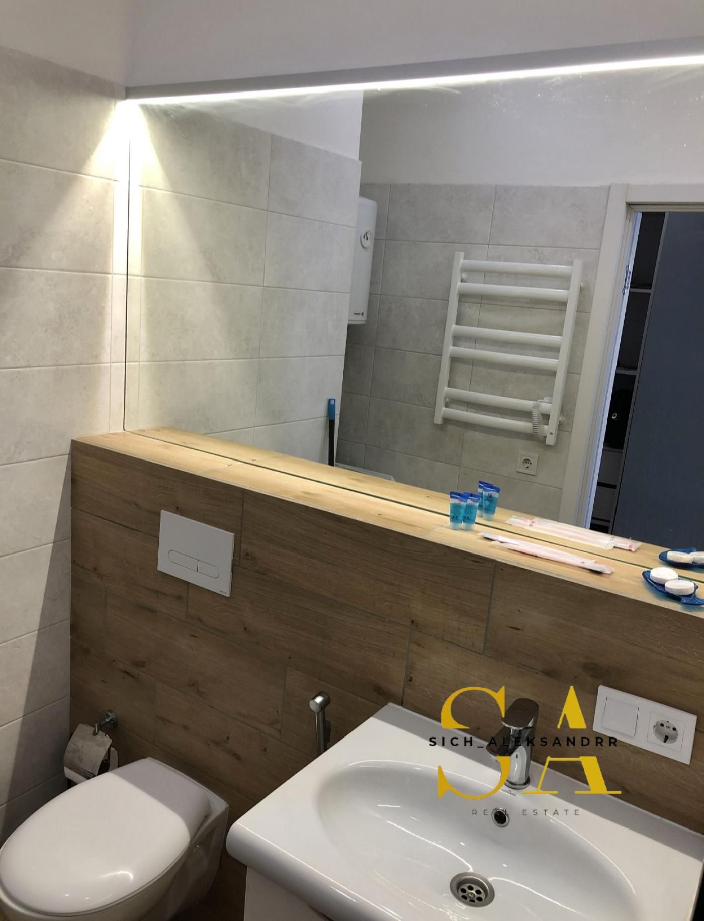 Compact 38 m² Apartment with Terrace in Arcadia, Prime Location