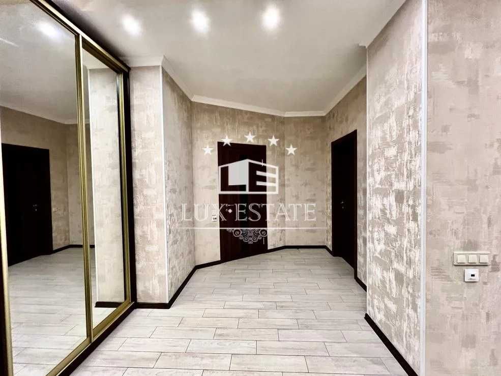 Modern 1-Bedroom Apartment near 23 August Metro Station