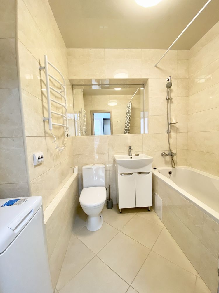 1-Bedroom Apartment with Panoramic Windows and Modern Design