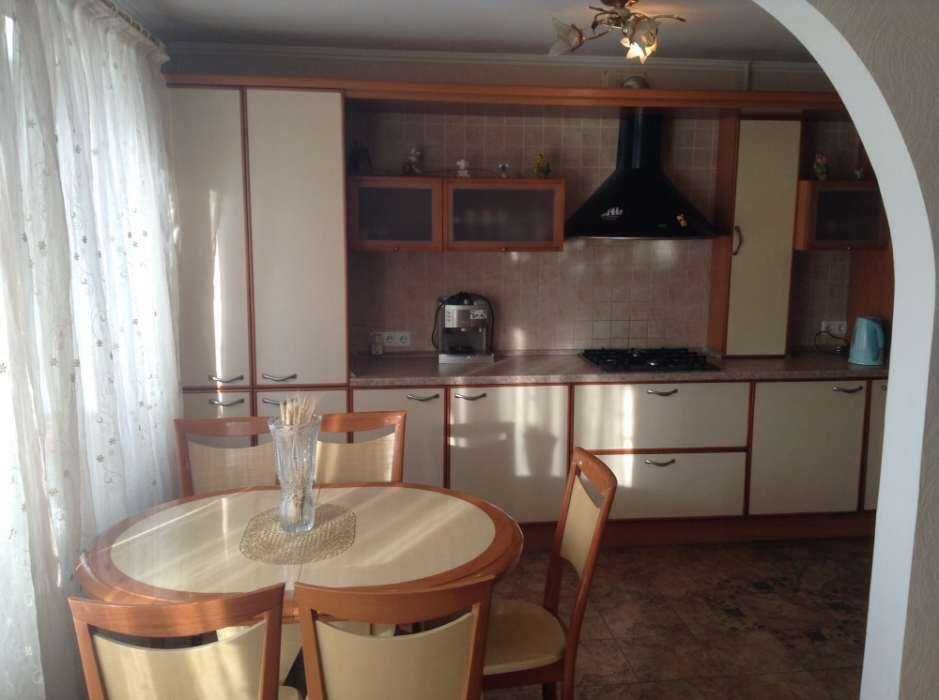 3-Room Apartment with Autonomous Heating in City Center