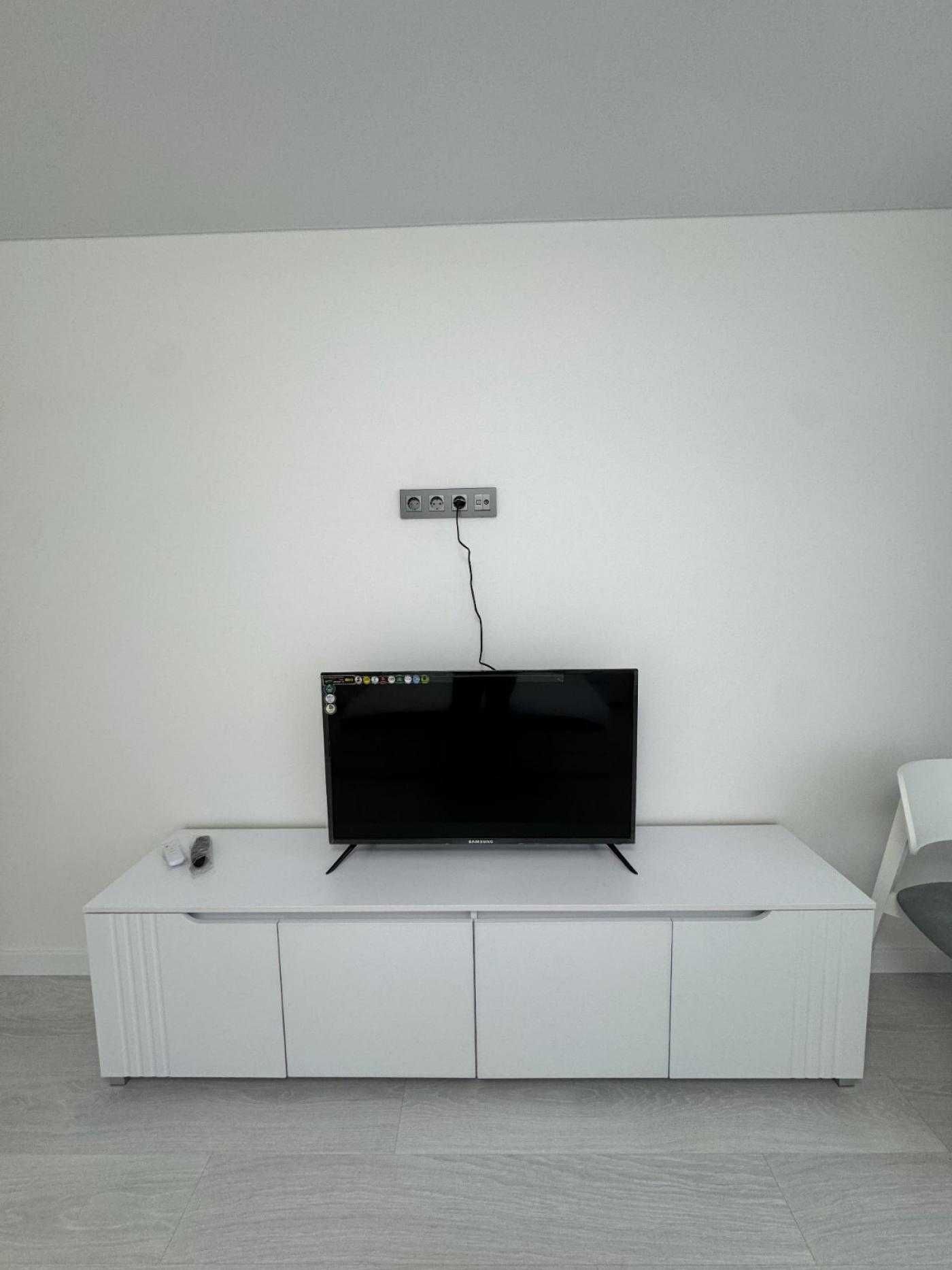 1-Bedroom Apartment with Euro Renovation near City Center and Shevchenko Park