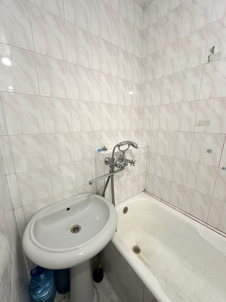 Spacious 1-Bedroom Apartment near Sviatoshyn Metro