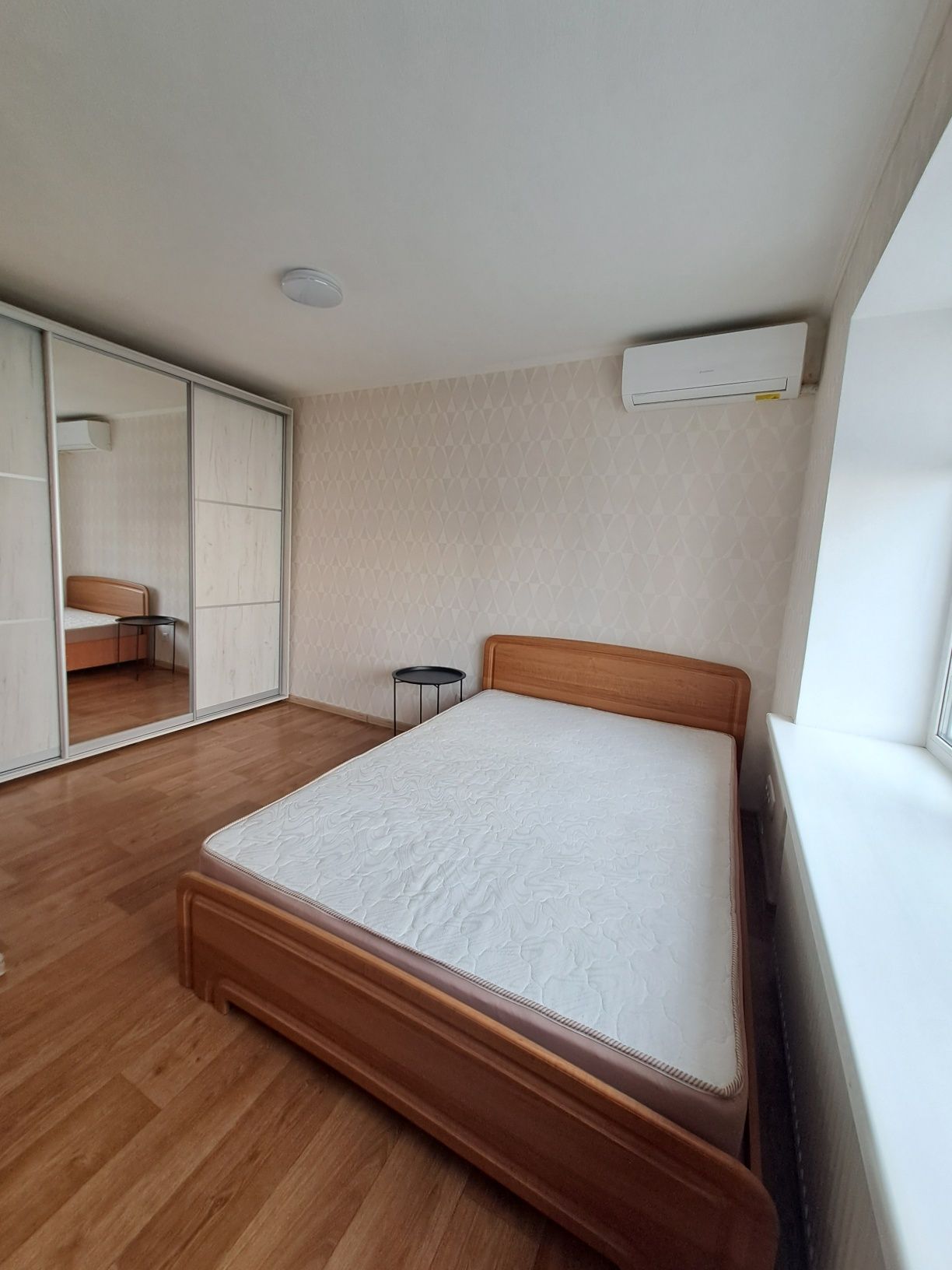 1-Room Apartment in Slobozhansky District with Modern Amenities