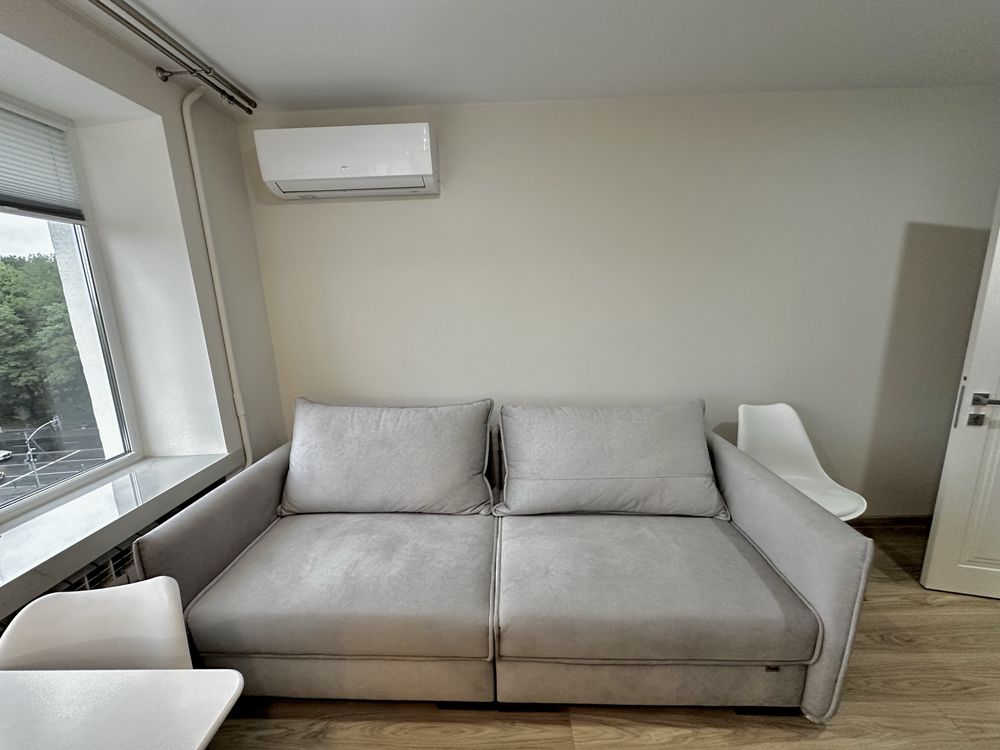 Spacious Apartment with Eurorepair at Striyska-Sakharova Intersection