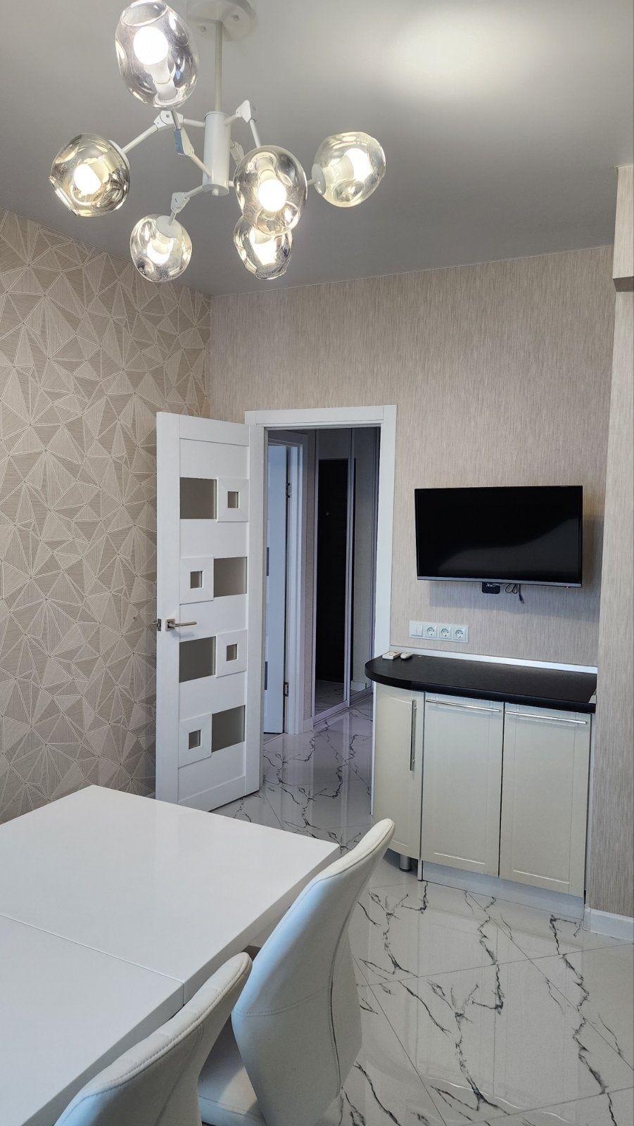 1-bedroom apartment in Arkadia, 26 Pearl, near Silpo, walking distance to sea