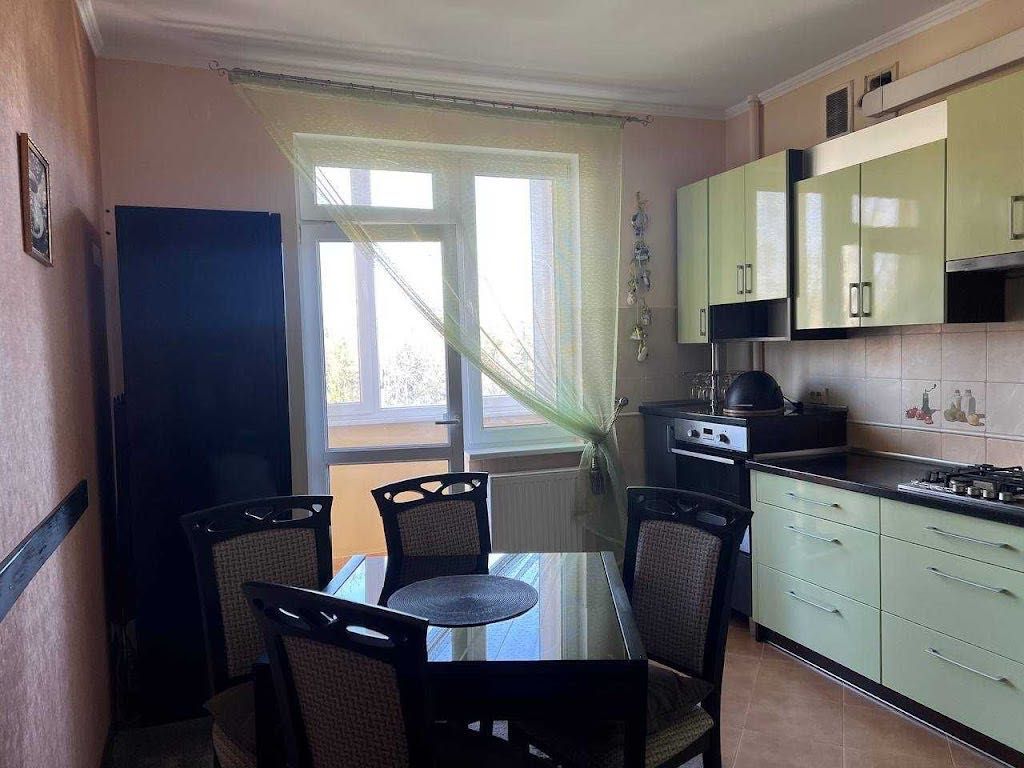 Spacious 3-Bedroom Apartment with Modern Amenities