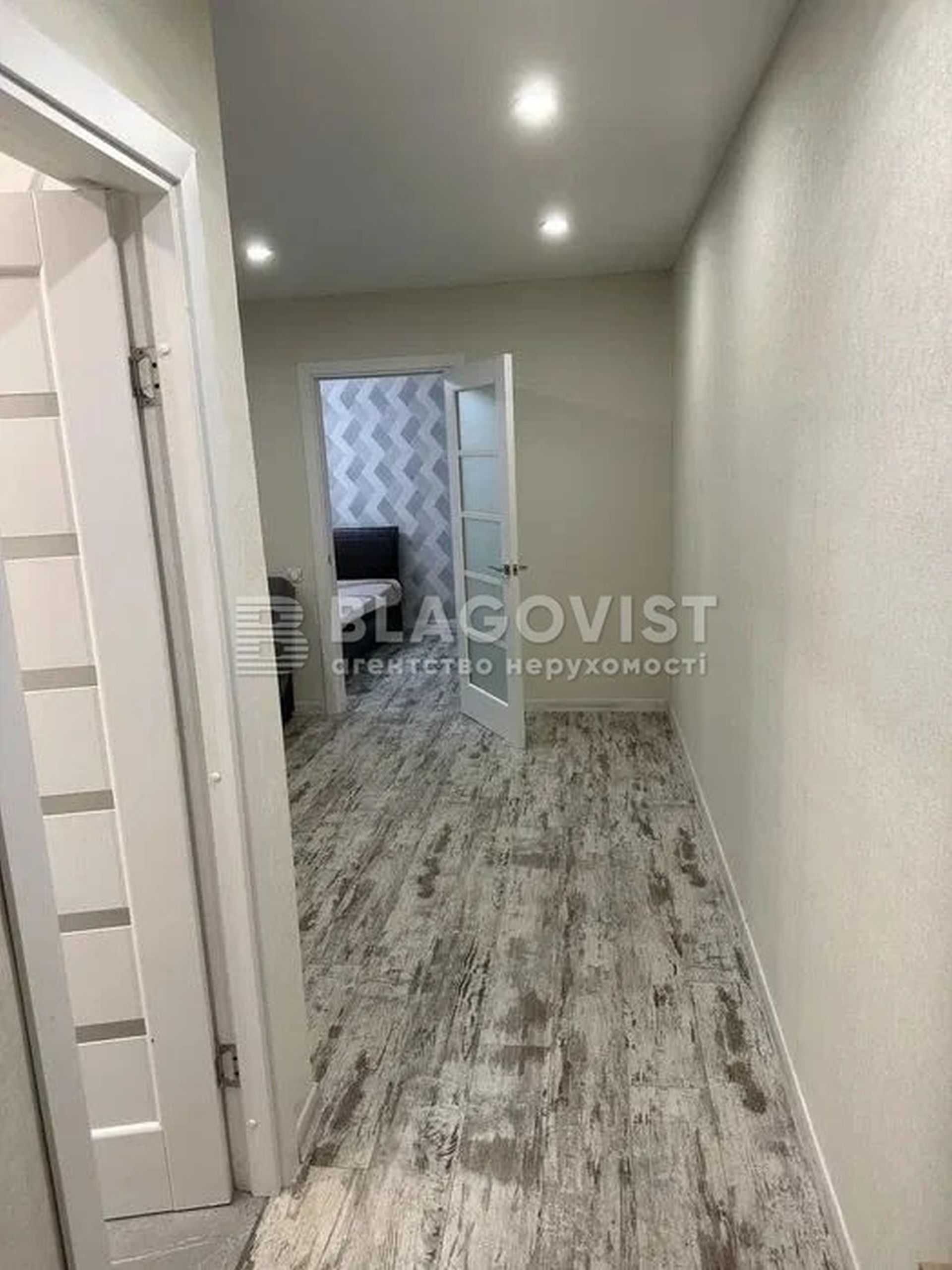 2-Room Apartment in Heroiv Sevastopolya Street, Comfortable Layout