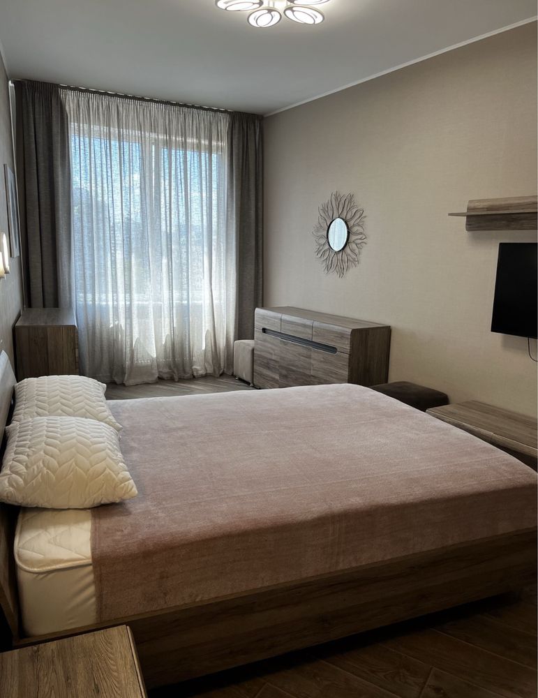 2-Room Apartment in Genuyezska Street with City View