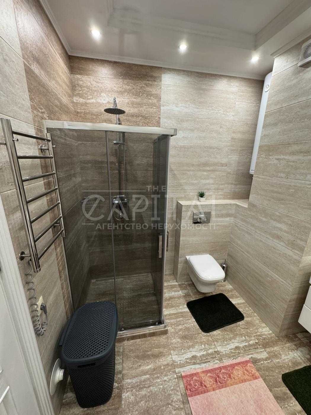 Stylish 2-Room Apartment in Kiev City Center with Terrace