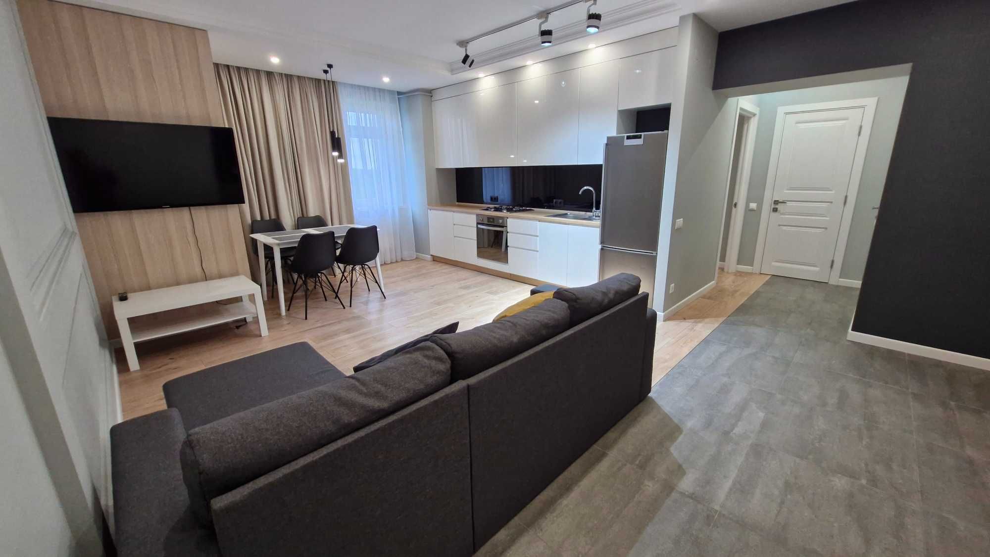 Stylish 2-room apartment in park zone with designer renovation