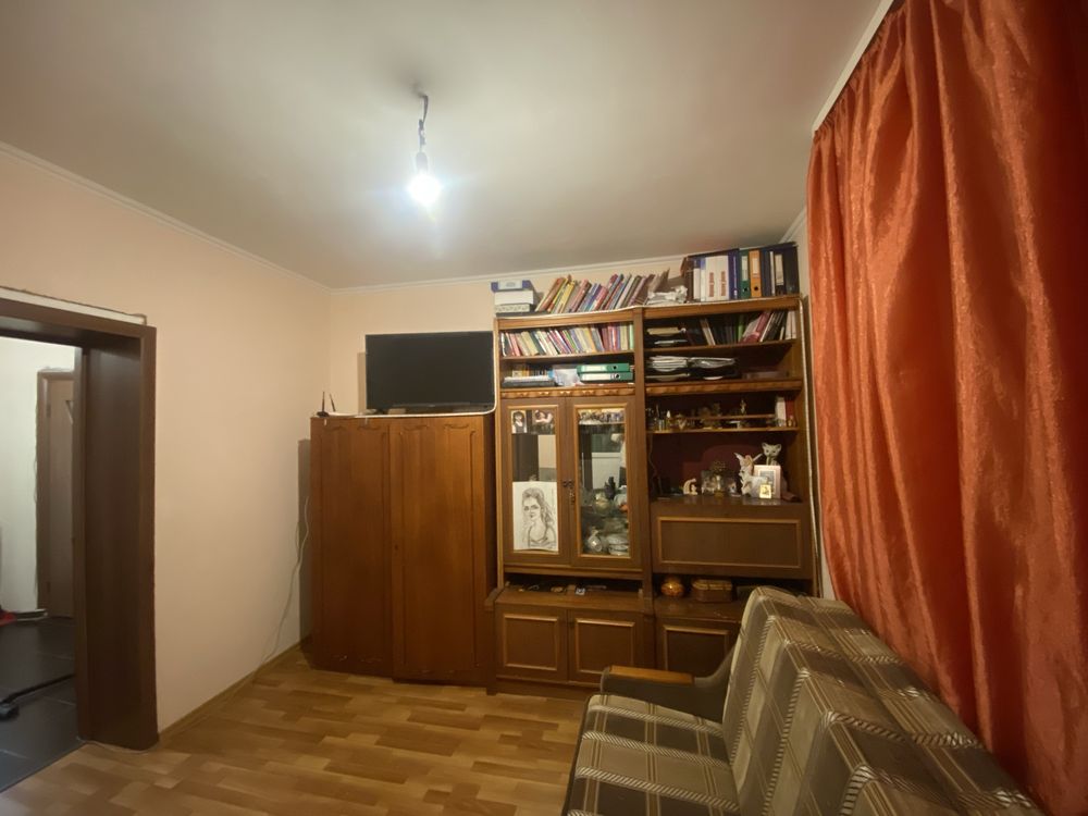 2-Room Apartment in Vynnyky with Comfortable Amenities