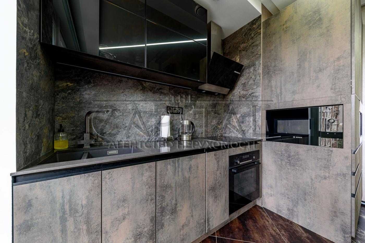 3-Room Apartment in Hoffman House, Lukyanivka District