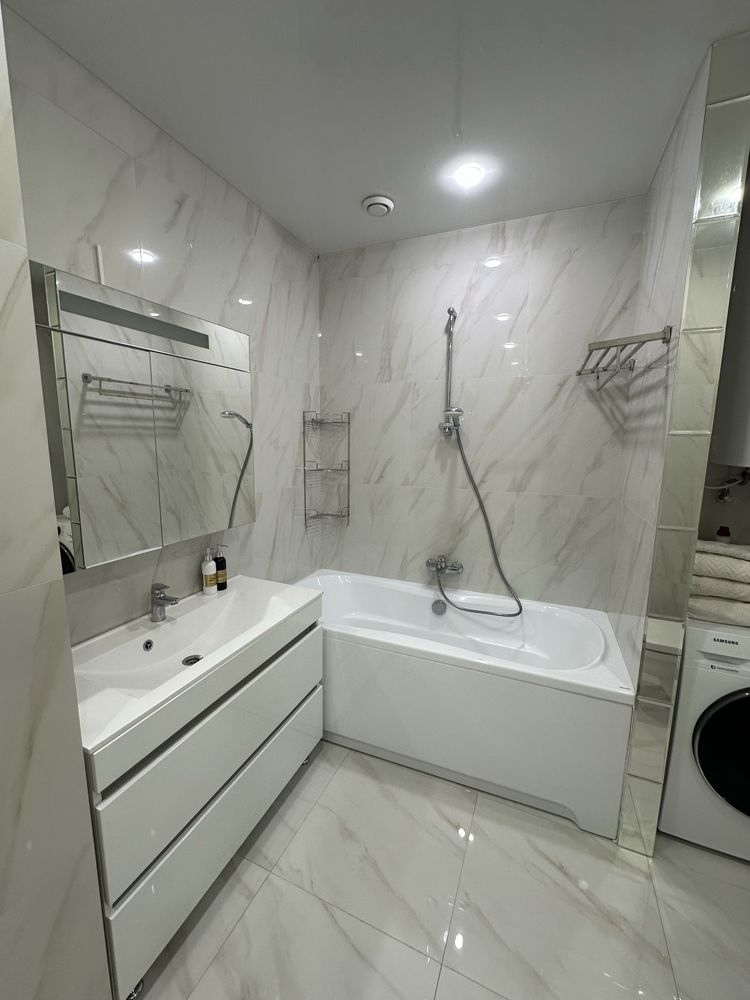 2-Bedroom Apartment with Designer Renovation near Auchan