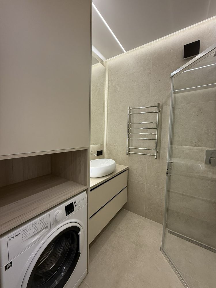 Modern Designer 1.5-Room Apartment in Premium Complex