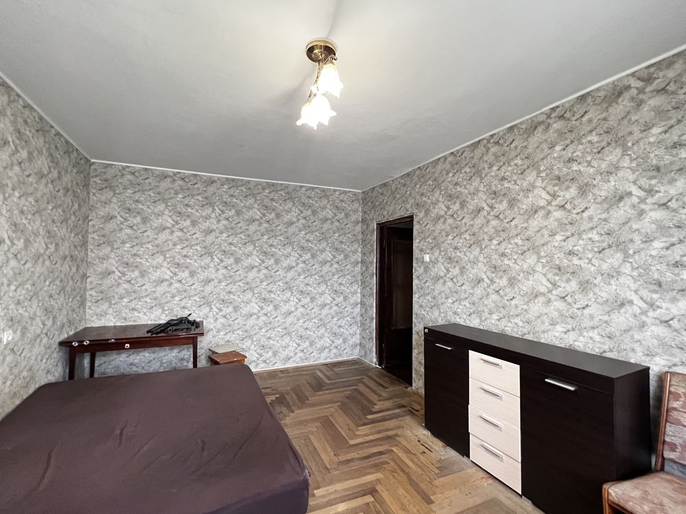 2-Room Apartment in Panel Building near Arsen Shopping Center