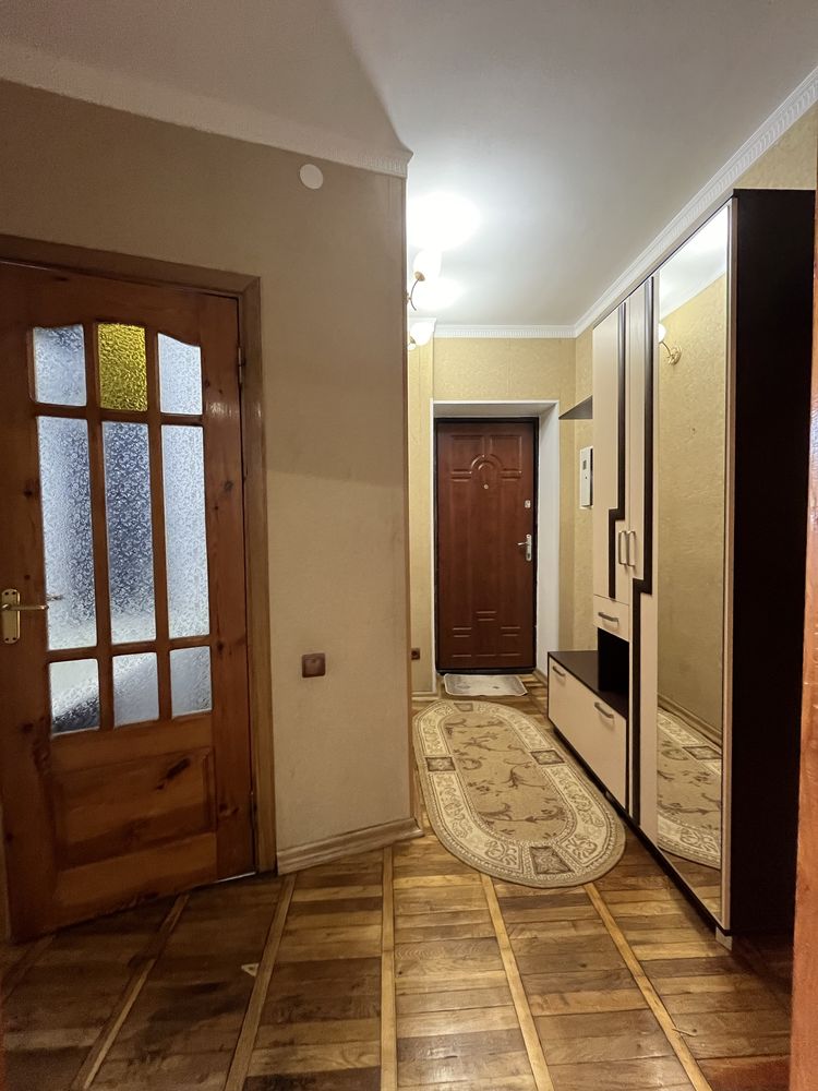 1-Room Apartment in Novyy Yavoriv City Center