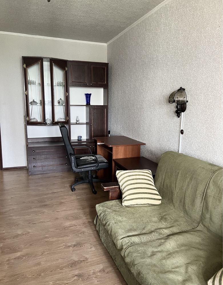 Spacious 1-Bedroom Apartment Near Alekseevskaya Metro