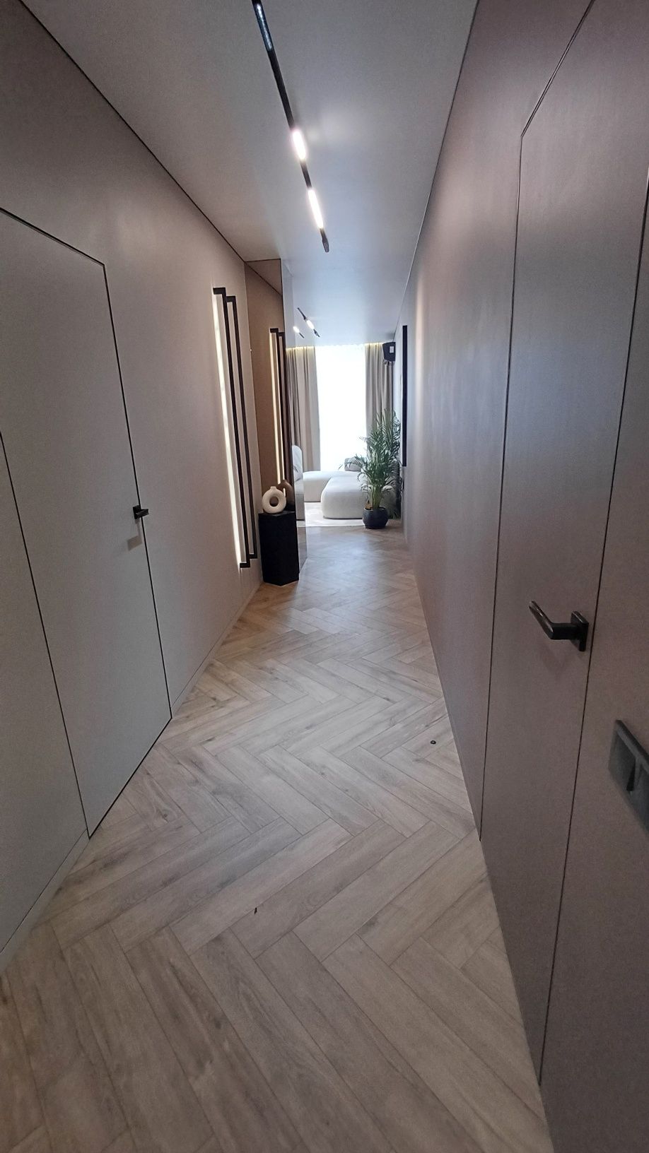Elegant Designer Apartment in Parus Premium New Building