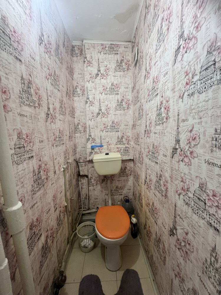 Three-room apartment in city center with autonomous gas heating