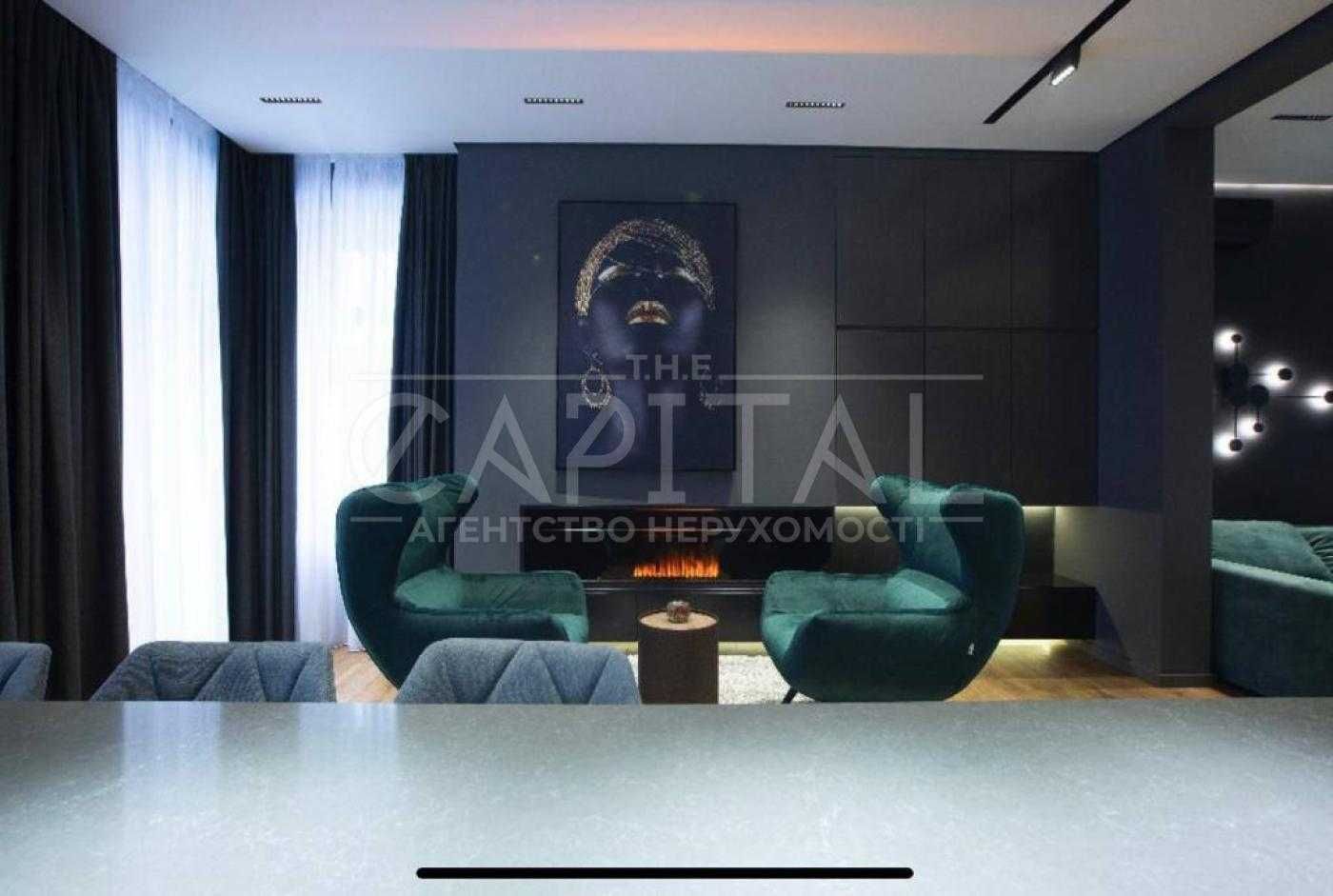 Designer Apartment in City Center with Premium Features