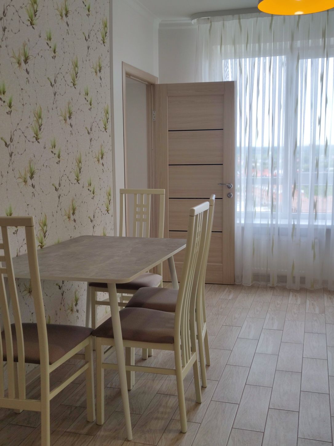 Spacious Two-Sided Apartment in Ivano-Frankivsk with Modern Amenities