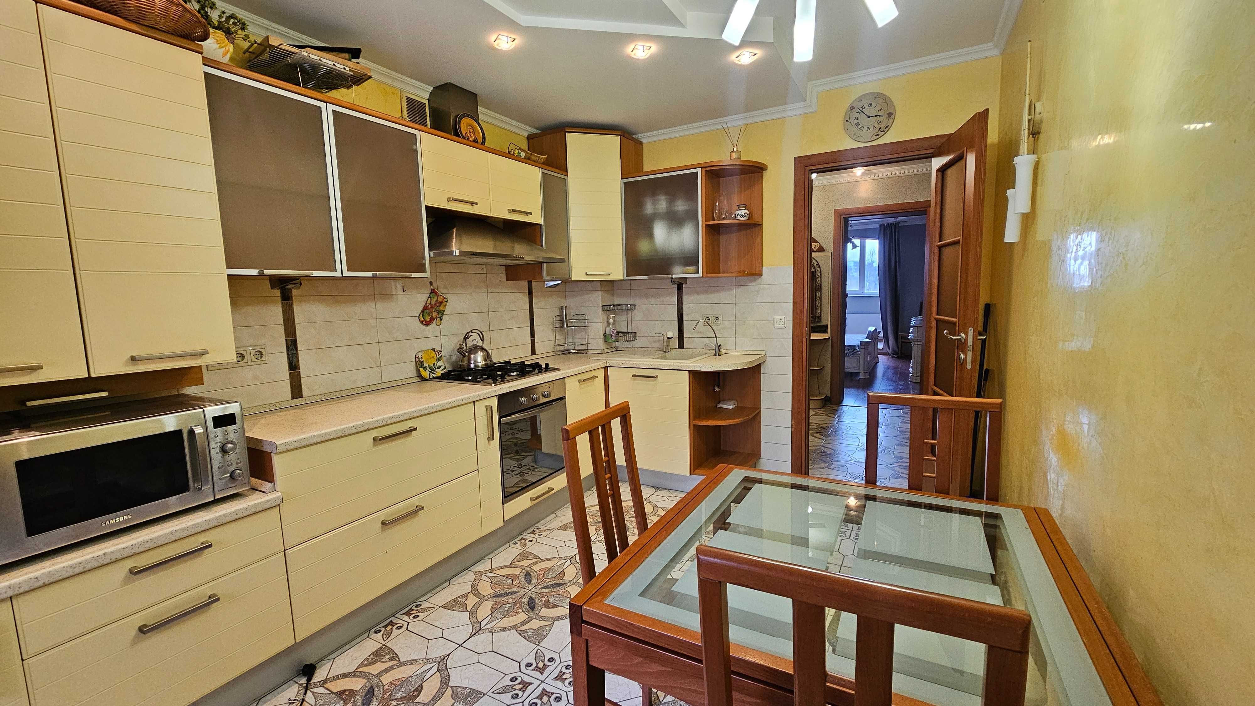 Spacious Two-Bedroom Apartment in City Center
