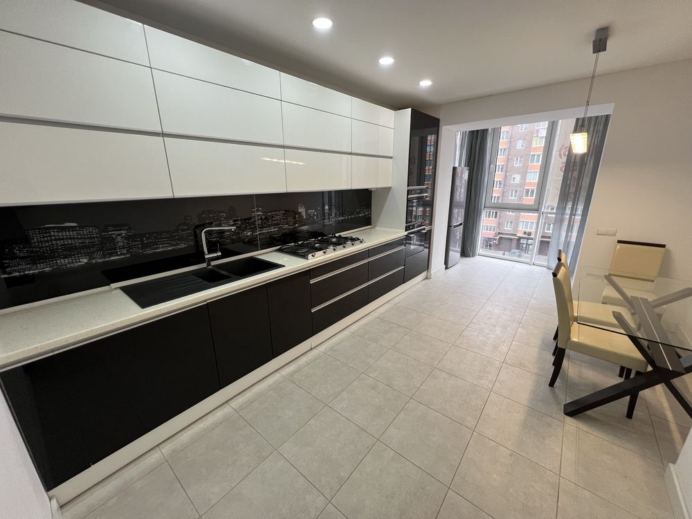 Modern Apartment with Dishwasher and Walk-in Closet