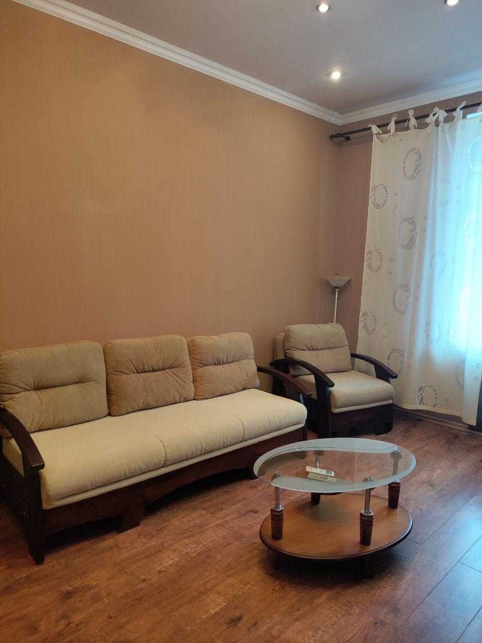 Apartment near Opera Theater in Kiev's Historic Center