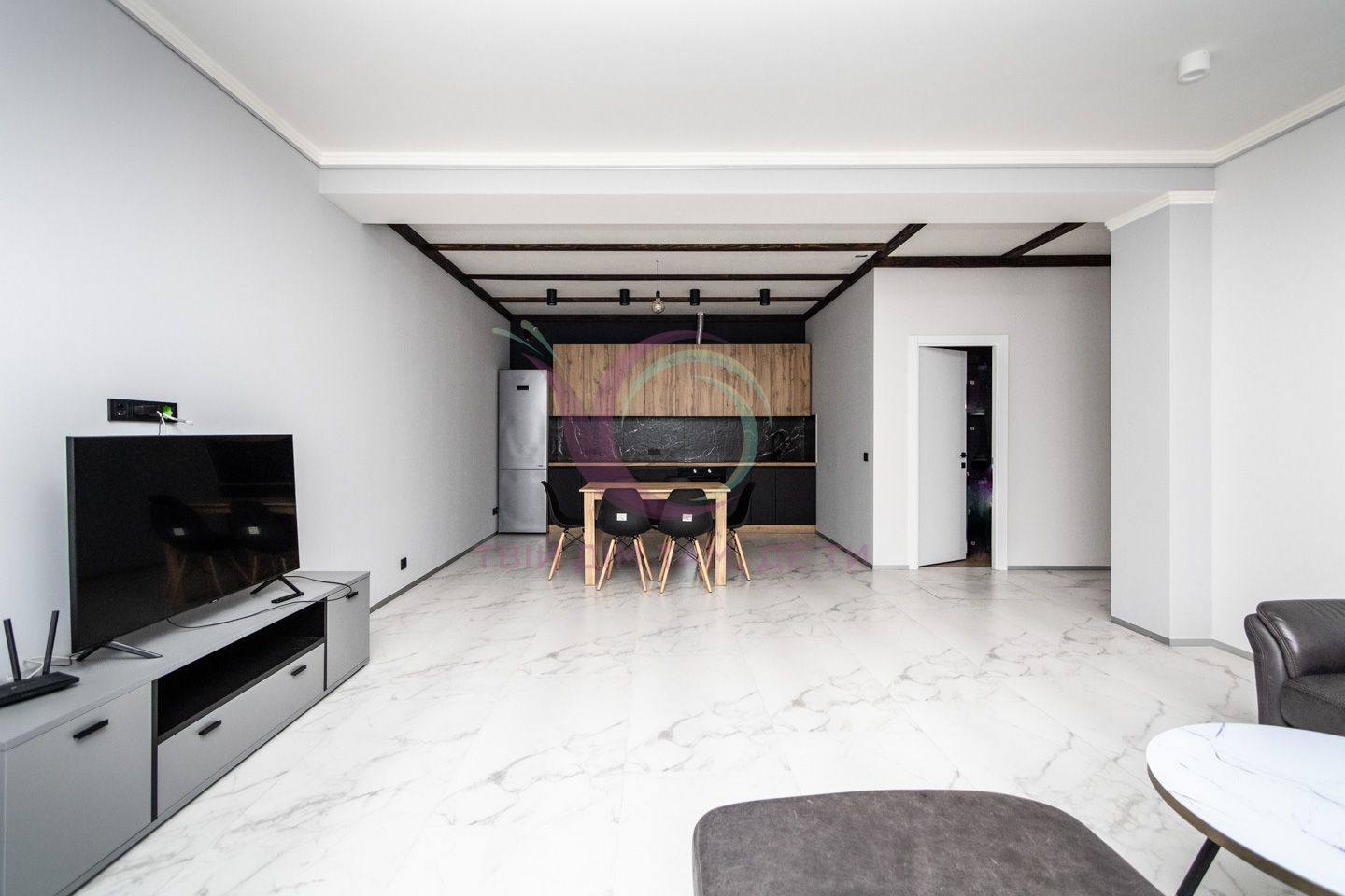 Modern 2-Room Apartment with High-Quality Renovation