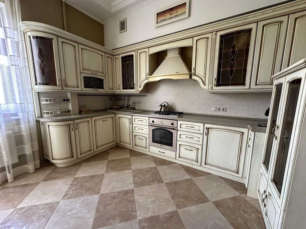 2-Bedroom City Center Apartment with Premium Features