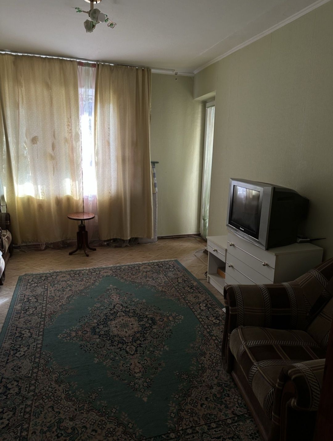 2-Room Apartment near School 16 in Shkilnyi District