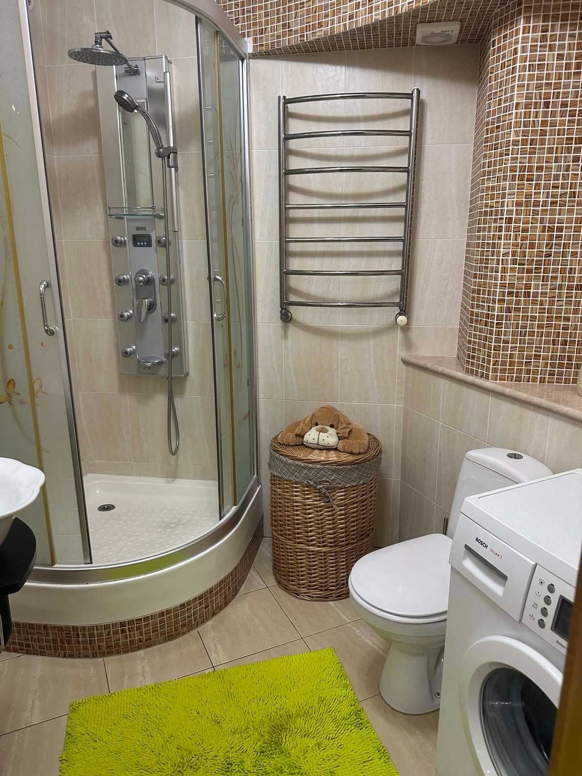 Spacious 3-room apartment with euro renovation and modern amenities