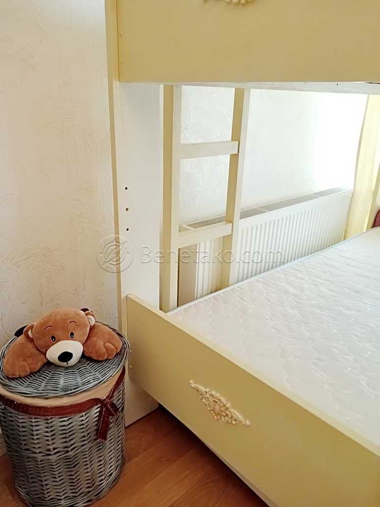 Cozy Two-Bedroom Apartment in Arcadia, Sixth Pearl Complex