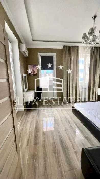 Spacious 2-room apartment in Monte Plaza complex near 23 August metro station