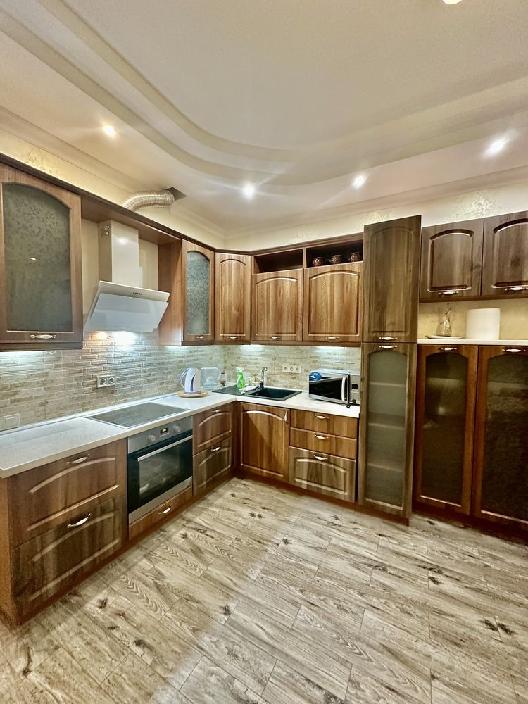 Two-bedroom apartment in Odessa, French Boulevard, near Mechnikov University