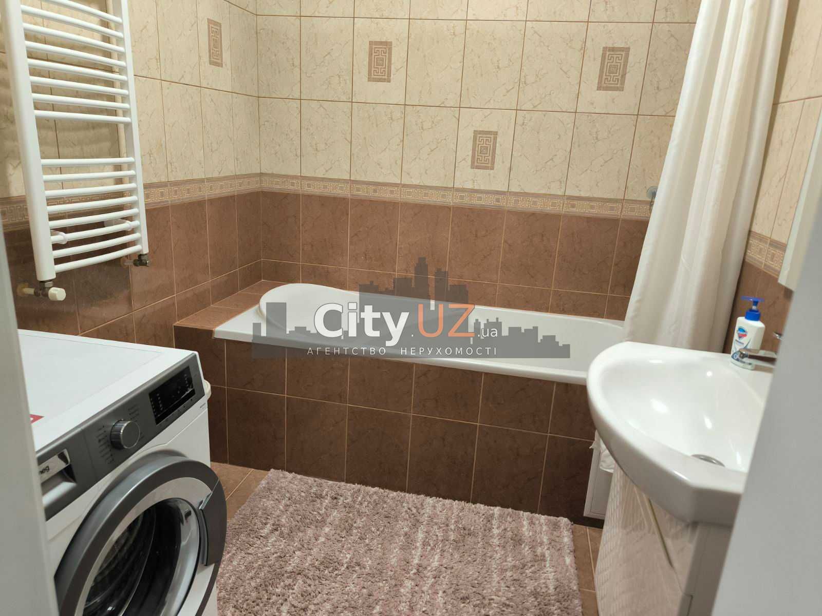 Spacious 3-room apartment in elite residential complex Edelweiss, Uzhhorod