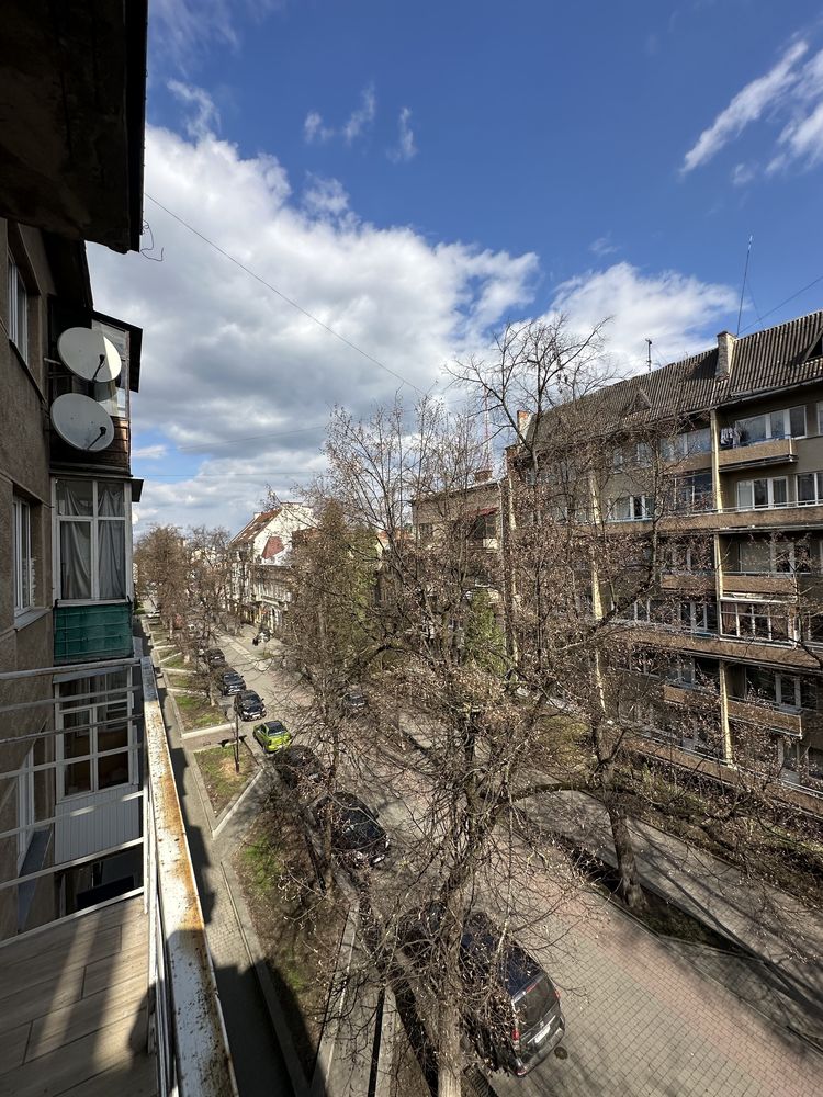 Центр: Однокімнатна квартира з ремонтом на вул. Шевченка