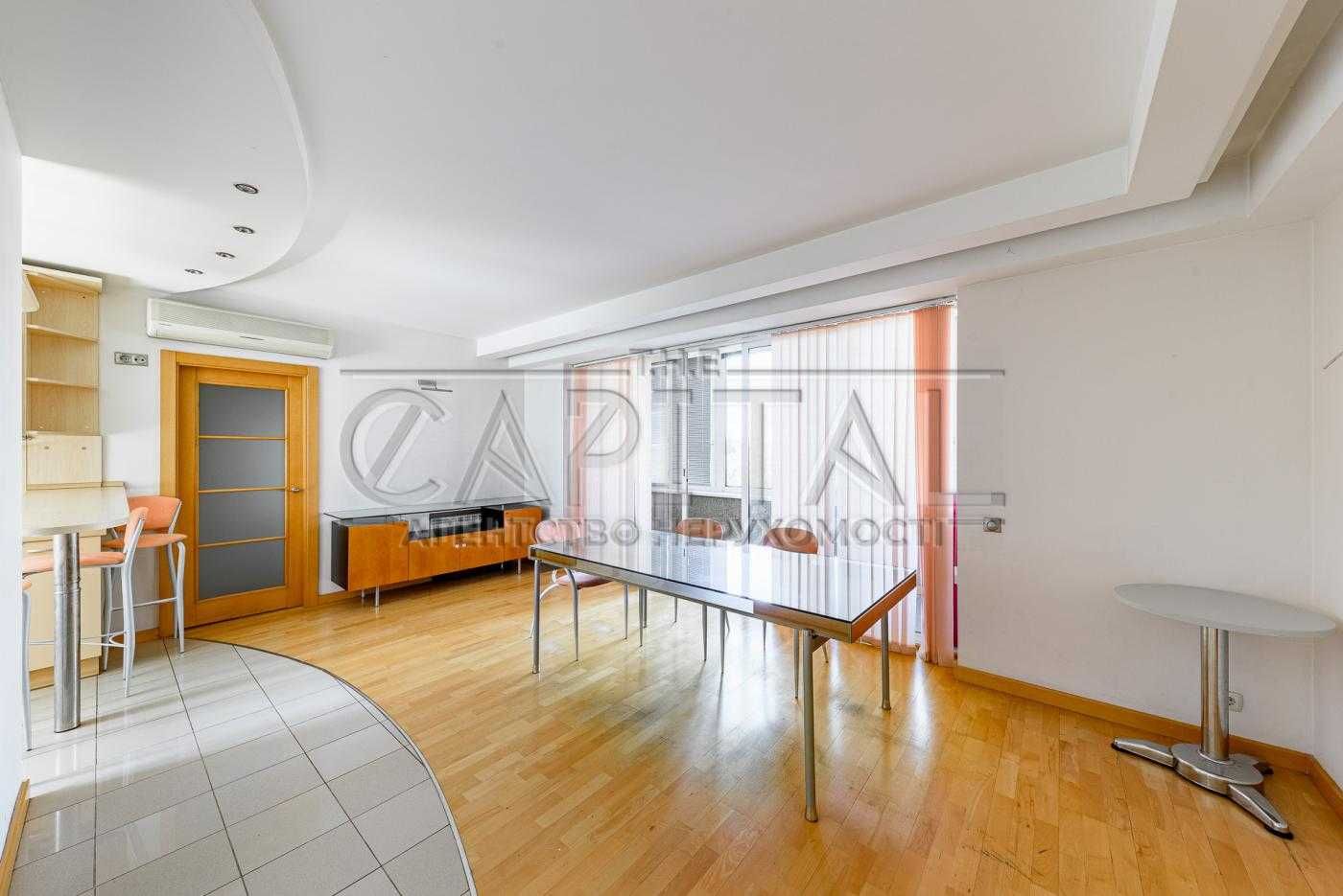 4-Room Spacious Apartment on Omelyanovich-Pavlenko Street, Pechersk District