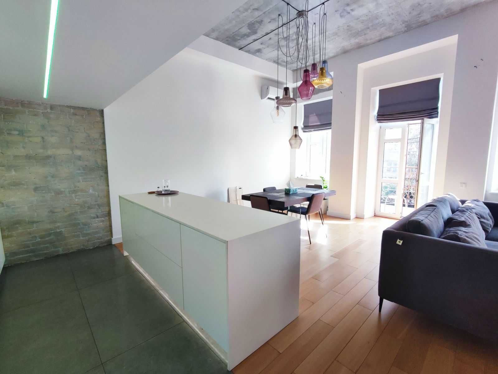 4-bedroom designer apartment in new club house in city center