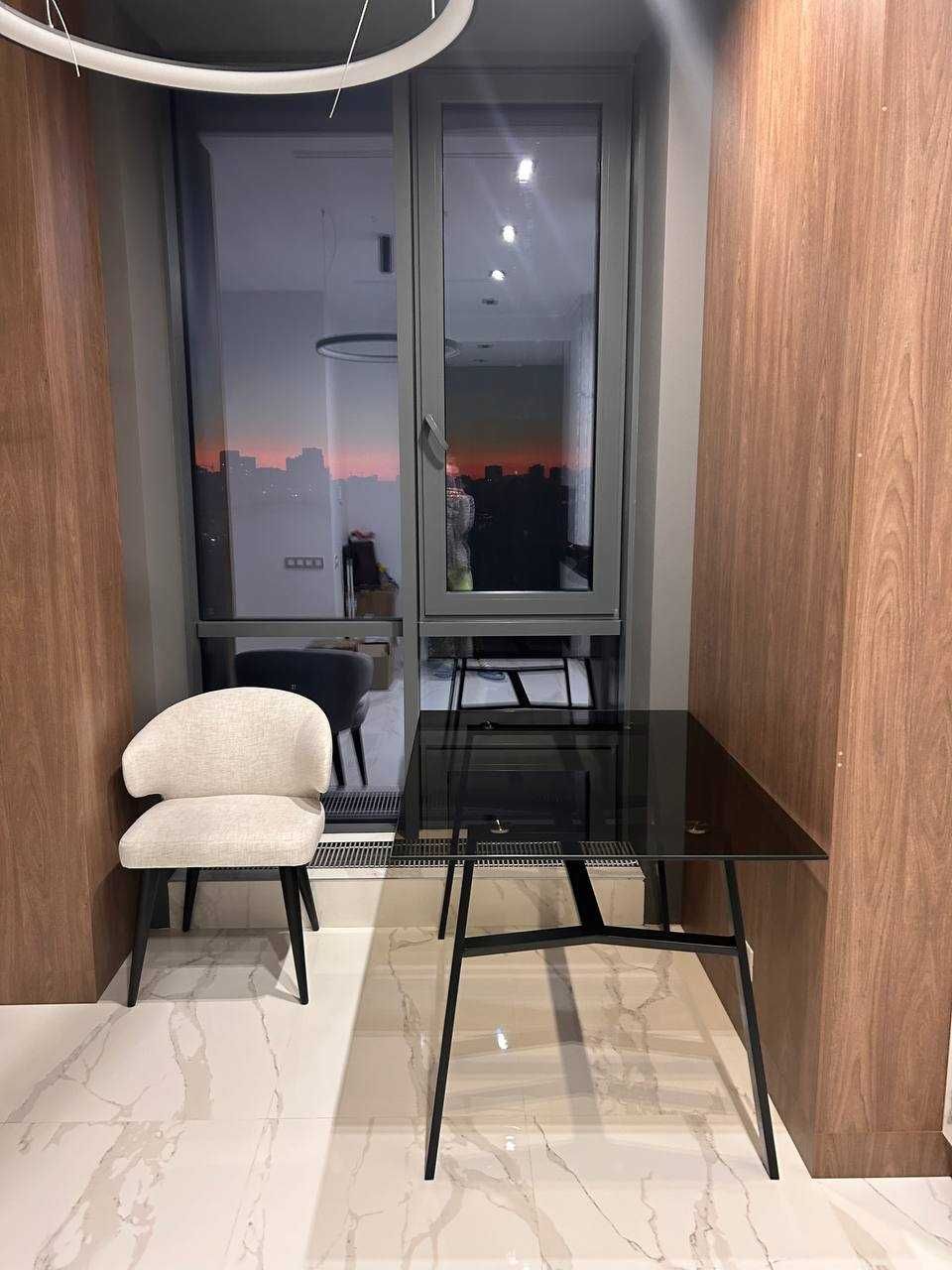 Modern One-Bedroom Apartment in Chkalov Tower